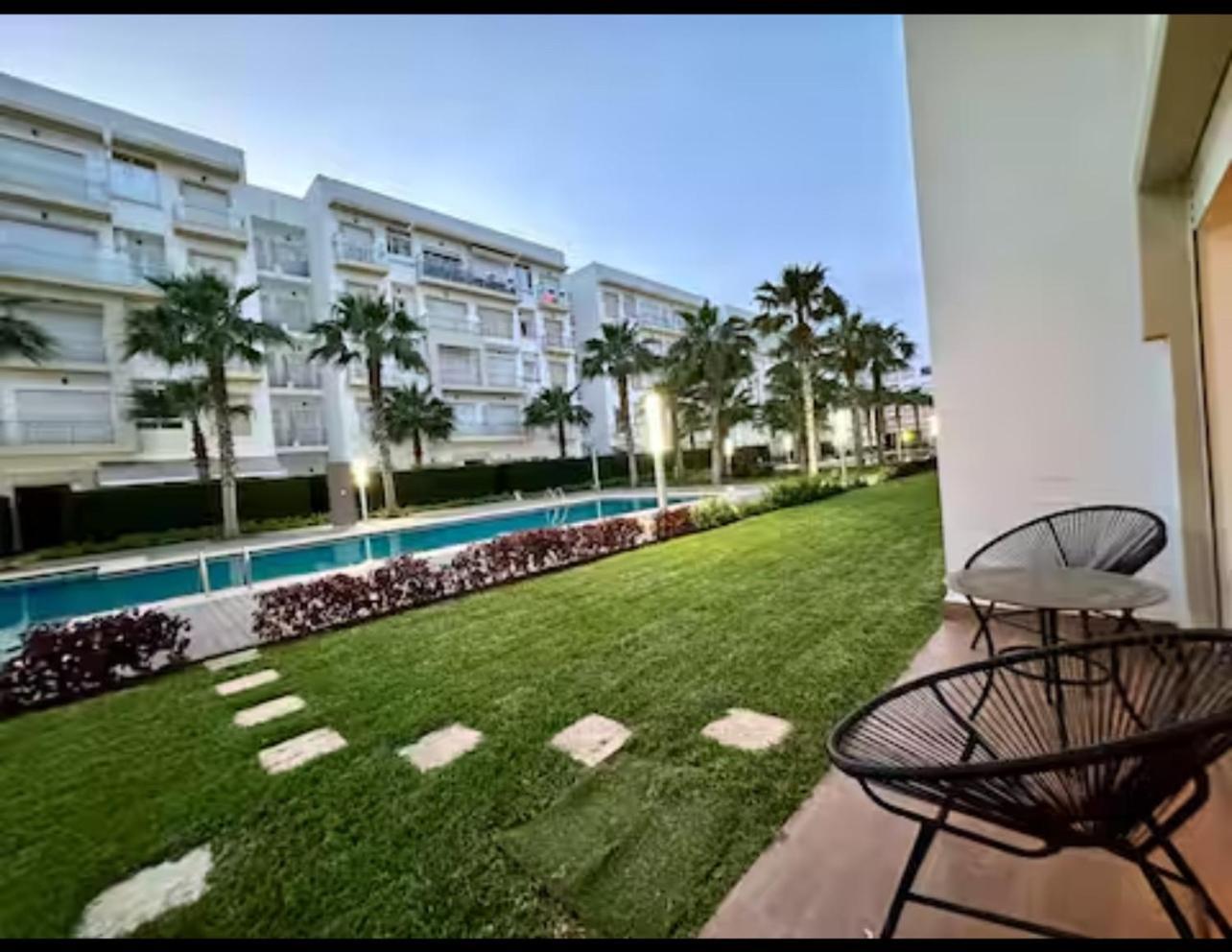 Apparemment De Luxe Vue Piscine Apartment Bouznika Exterior photo
